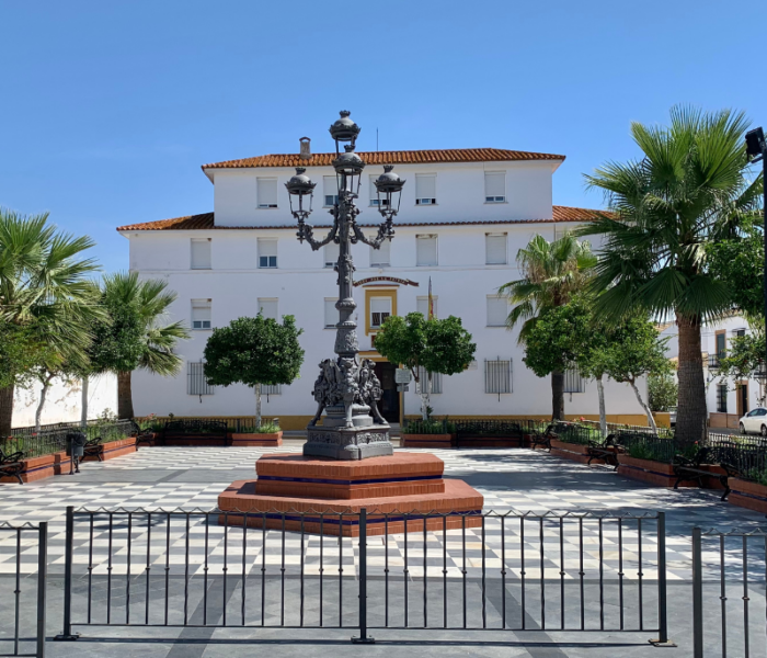 Farola ornamental ayuntamiento de hinojos